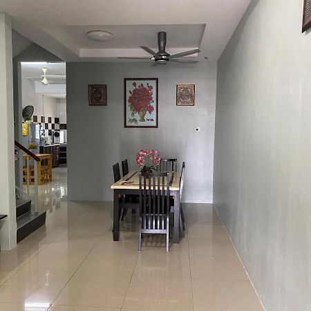Makmur Homestay Taiping Exterior photo