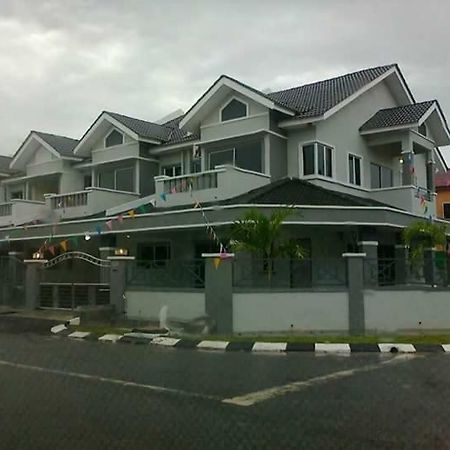 Makmur Homestay Taiping Exterior photo